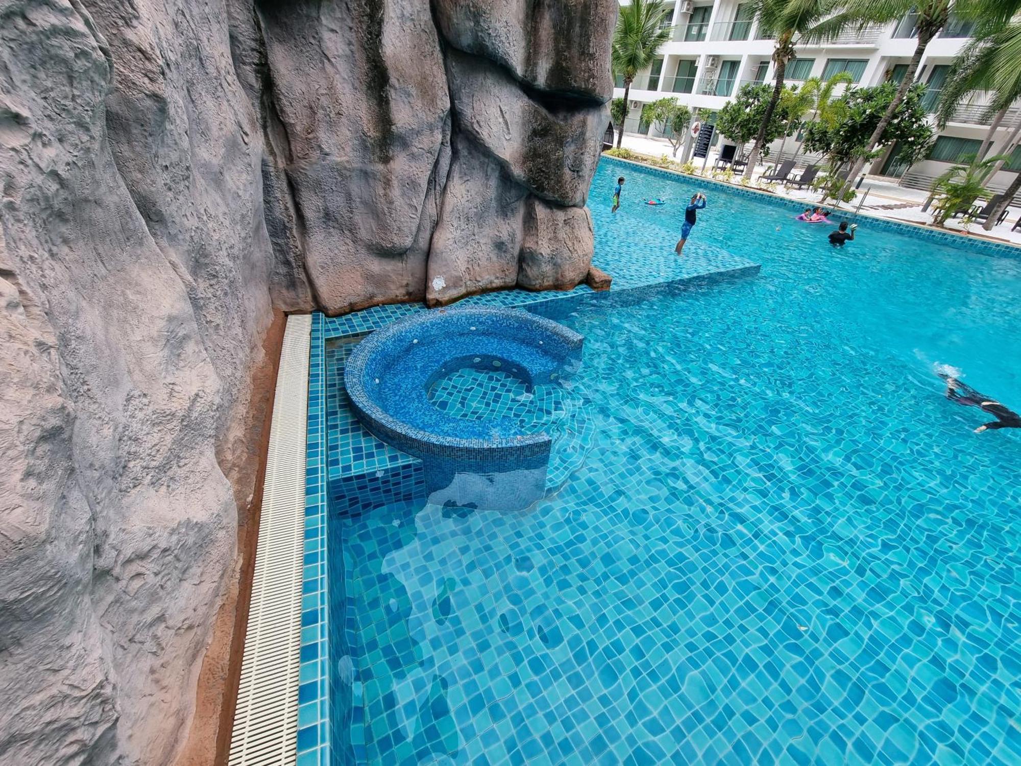 Laguna Beach Condo Resort 3 Maldives Pattaya Pool View ลากูน่า บีช คอนโด รีสอร์ต 3 พัทยา Джомтьєн-Біч Екстер'єр фото
